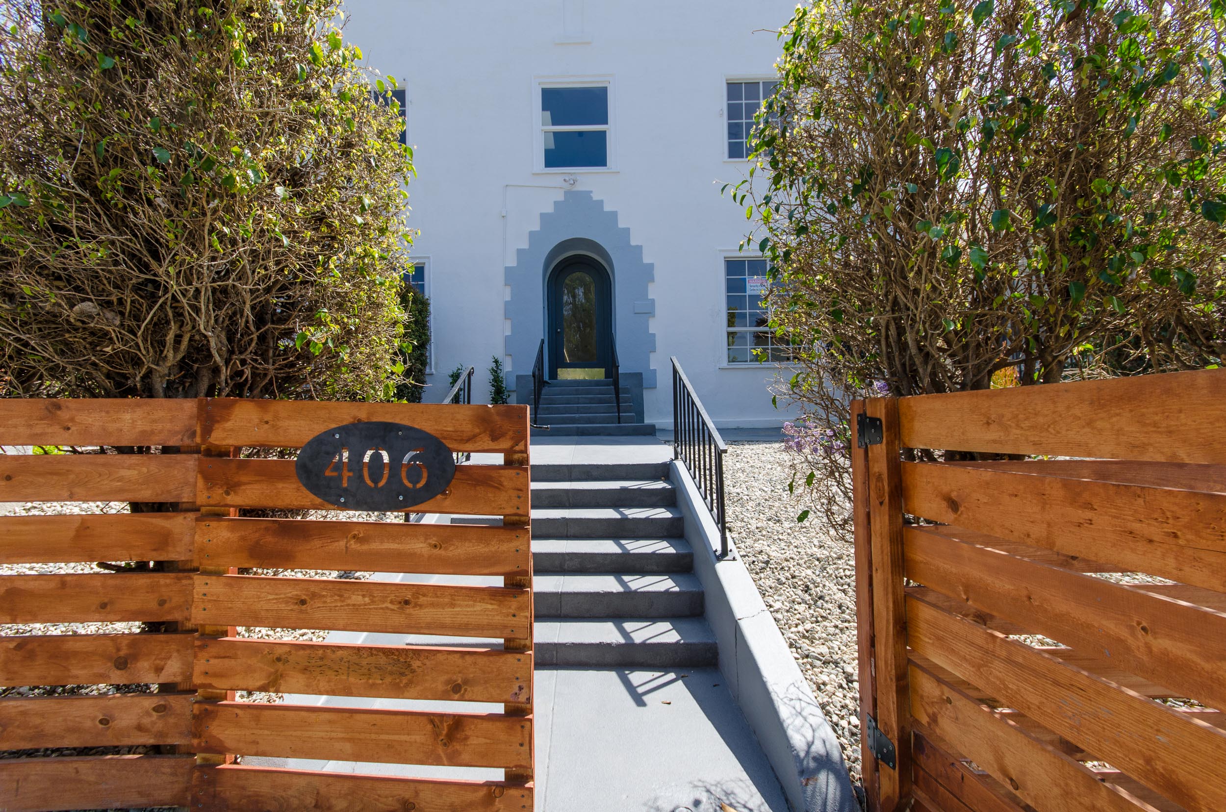 406 S Coronado St, Los Angeles, CA 90057
